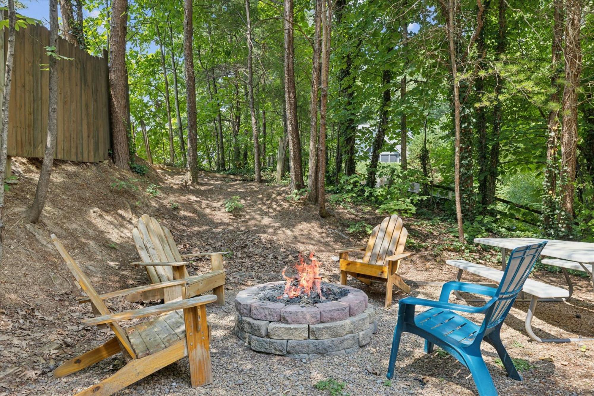 A Charming Cabin, Pool, Firepit, Hot Tub-Jacuzzi Gatlinburg Luaran gambar